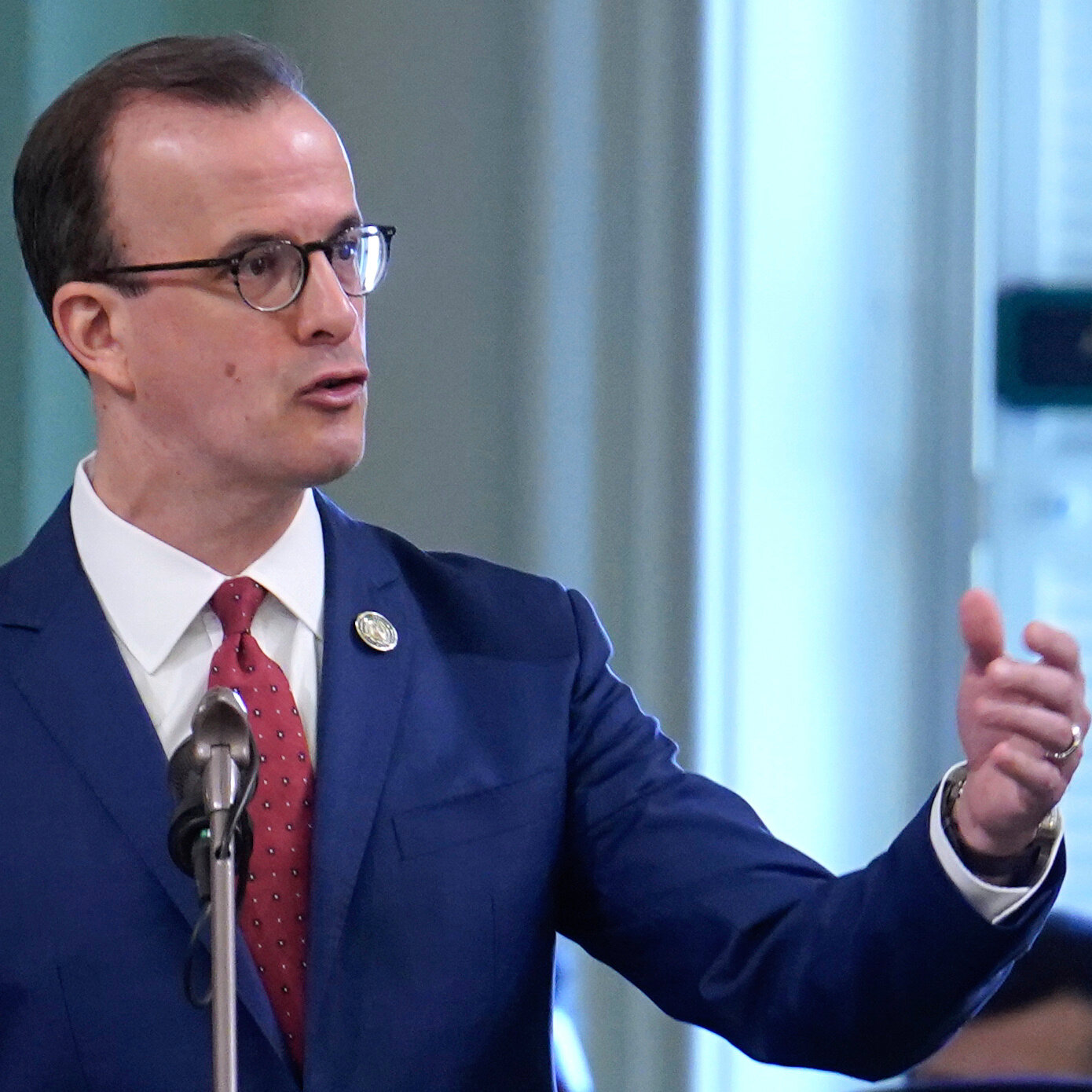 California Cracks Down on Influencers’ Undisclosed Political Ads