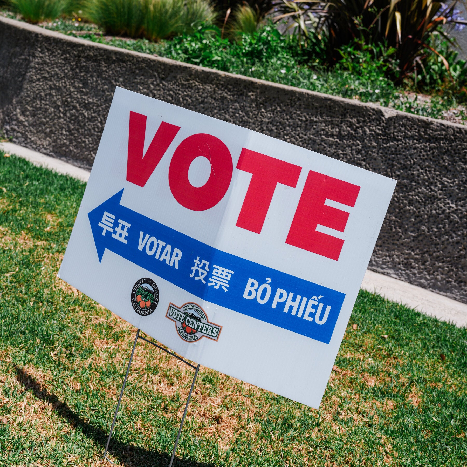 California Says D.O.J. System for Identifying Noncitizens Is Sloppy