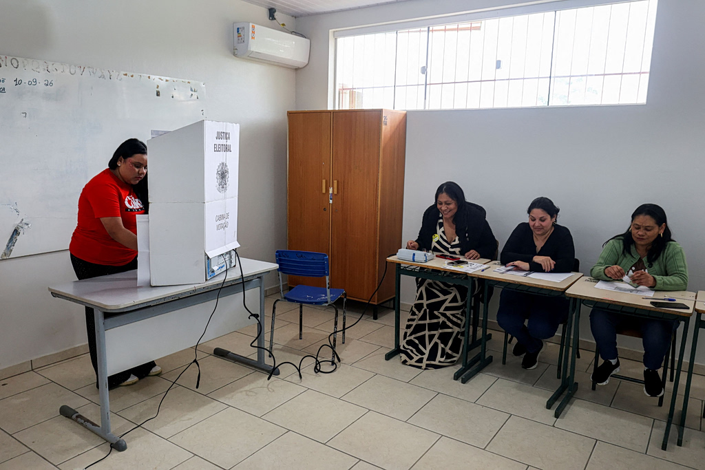 Εκλογές στη Βραζιλία: Η μάχη Λούλα και Μπολσονάρου στη σκιά του Τραμπ