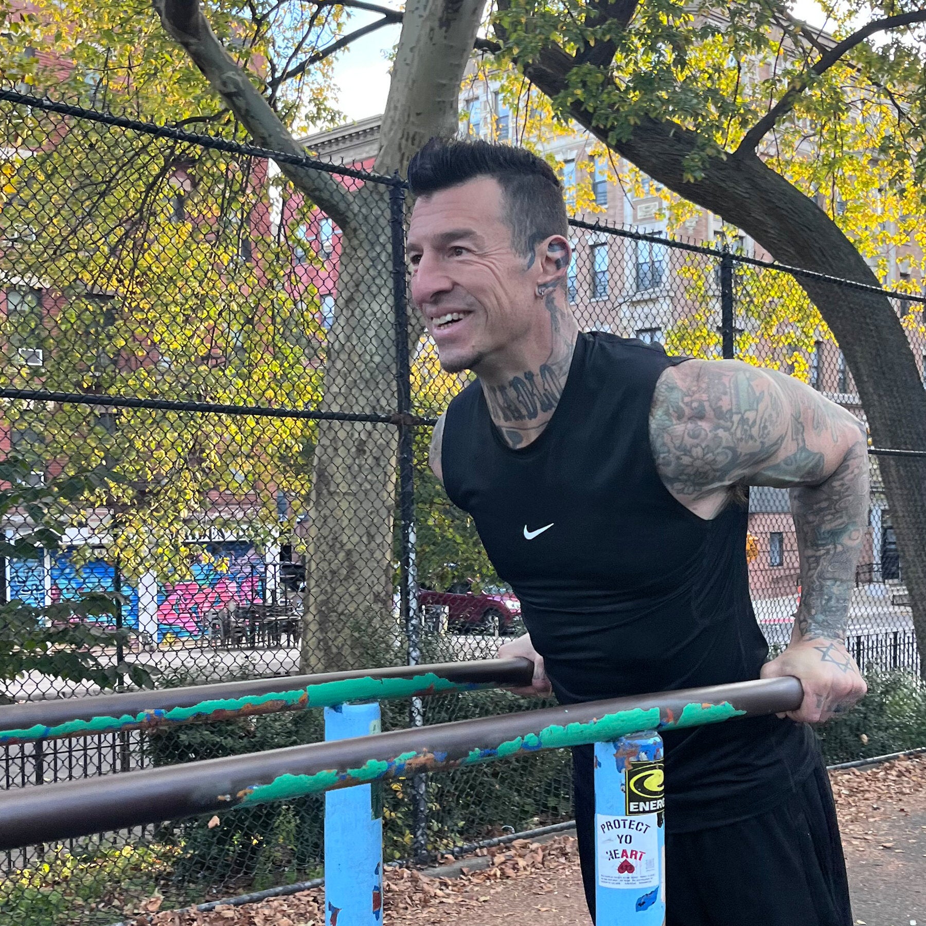 New Fight at Gritty Manhattan Park Is Over ‘Punk Rock’ Pull-Up Bars