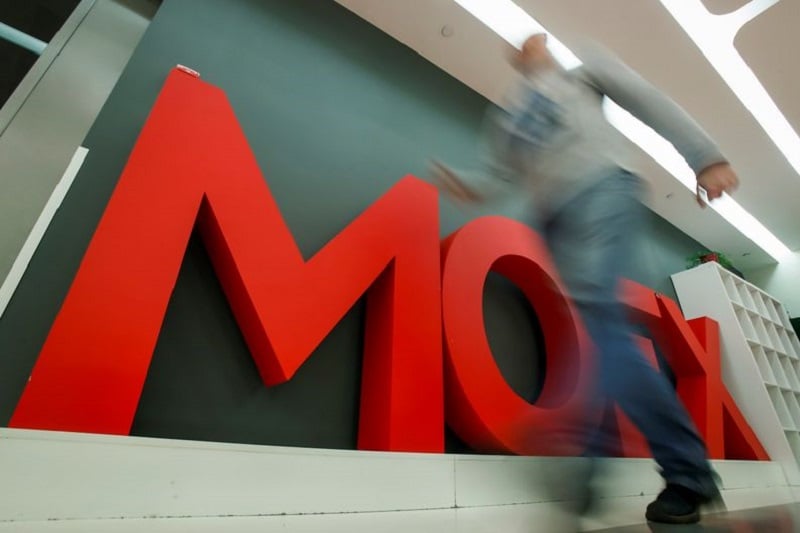 Russia stocks lower at close of trade; MOEX Russia Index unchanged