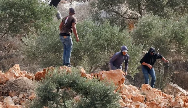 «Μας επιτέθηκαν με σιδερογροθιές»: Έποικοι ξυλοκόπησαν Γάλλο δήμαρχο στη Δυτική Όχθη – Οργή στο Παρίσι, ζητά συλλήψεις