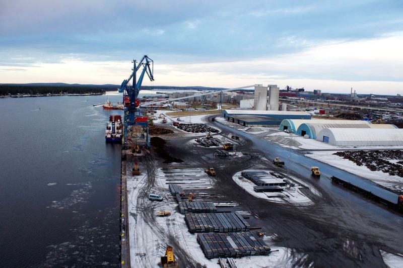 Sweden stocks higher at close of trade; OMX Stockholm 30 up 1.25%