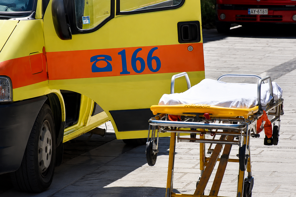 Νεκρός μέσα στο φορτηγό του βρέθηκε 51χρονος οδηγός σε γεφυροπλάστιγγα στην Καρδίτσα