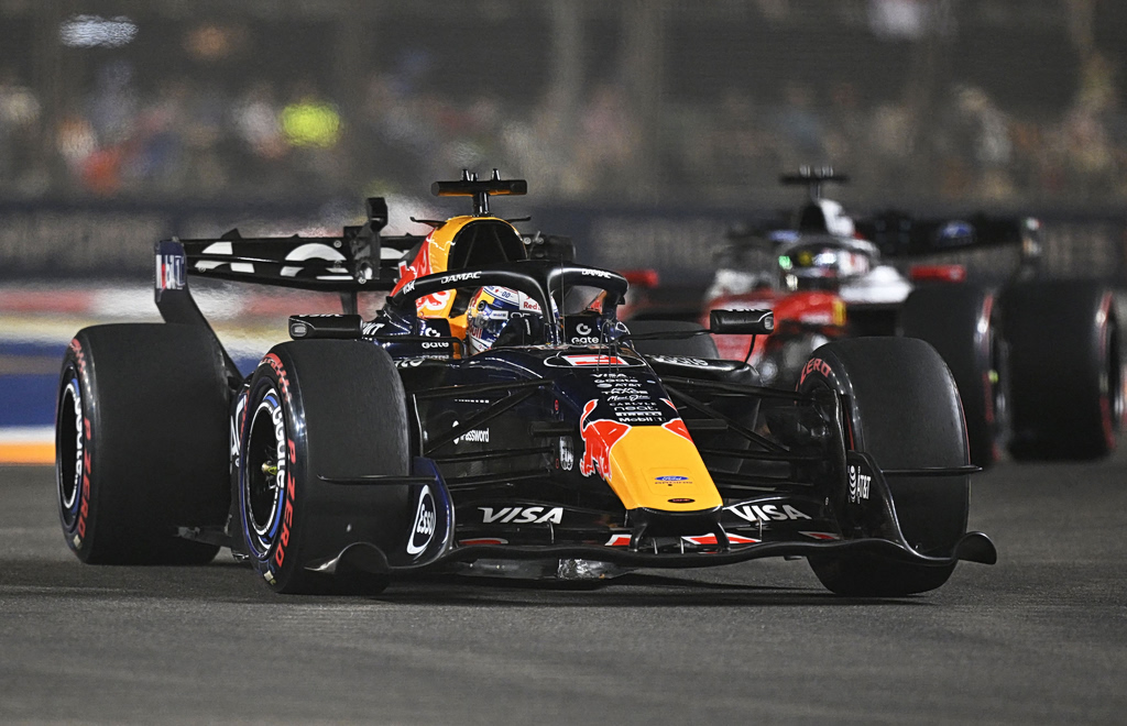 Formula 1: Παλιός καλός Φερστάπεν στη Σιγκαπούρη με δεύτερη συνεχόμενη νίκη, αύξησε και άλλο τη διαφορά του από τον Ράσελ ο Αντονέλι